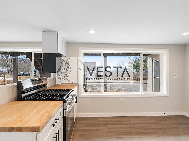 2383 Dutch Cove Rd #2 — Photo 10