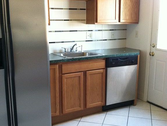 2nd image of 115 10th Ave