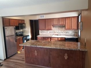 14303 Fairway Dr, Eden Prairie, MN 55344