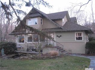 25 Old Homestead Rd, Port Jefferson, NY 11777