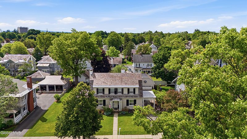 2nd image of 12 Horicon Avenue