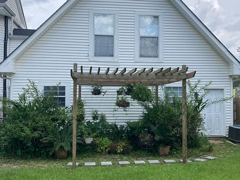 22096 Main St — Photo 13
