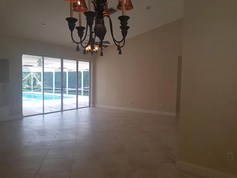 1084 SW Pigeon Plum Way — Photo 8