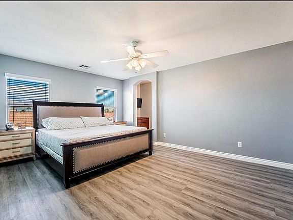 2nd image of 332 Arrowbird Ave