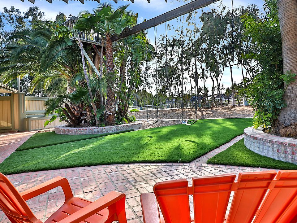 1st image of 537 Calle Yucca