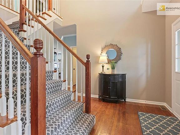 Enter into fresh new stair carpet