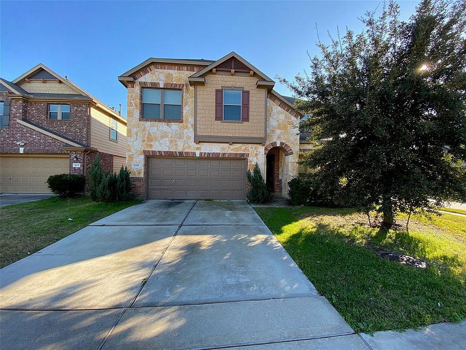 1st image of 16551 Lanesborough Dr