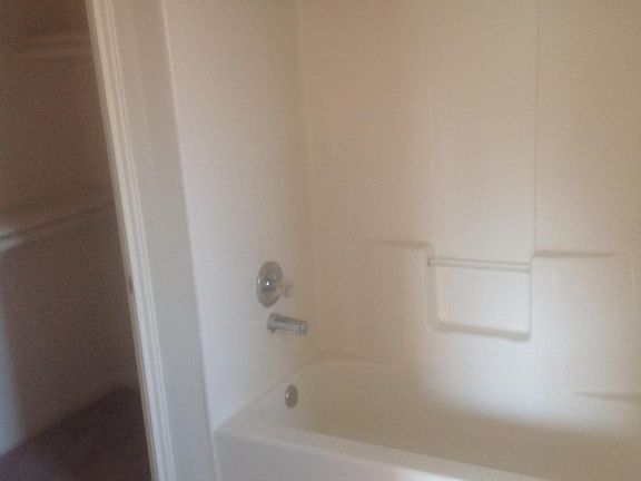 4th image of 3704 Palmtree Ln