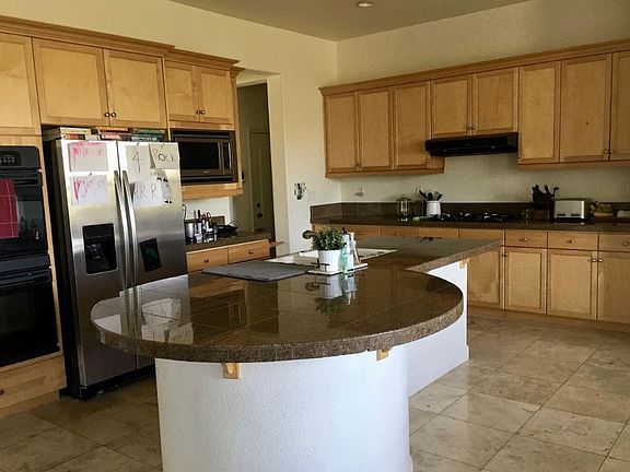 4th image of 3200 Black Oak Dr