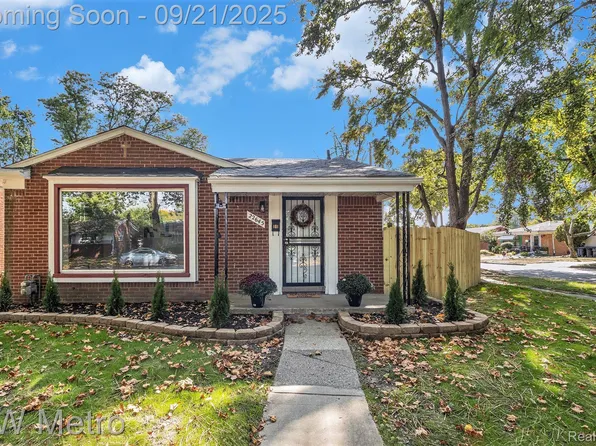 22645 Glendale St, Detroit, MI 48223