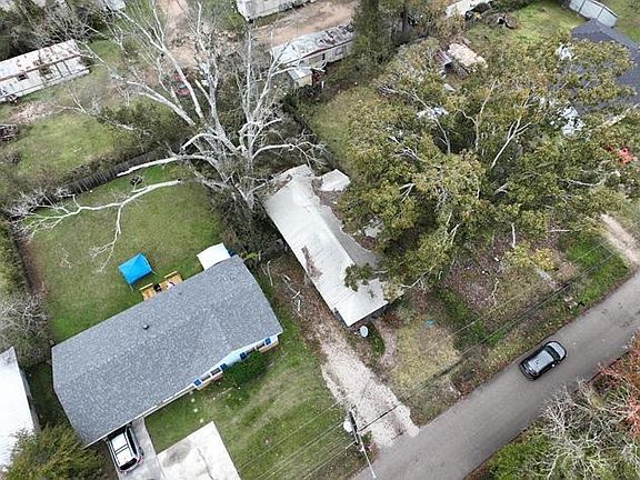 5th image of 145 Bernice St