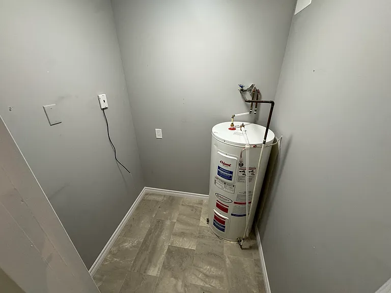 316 Kingsdale Ave — Photo 10