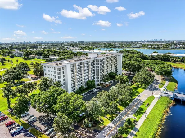 3300 N Palm Aire Dr APT 910, Pompano Beach, FL 33069