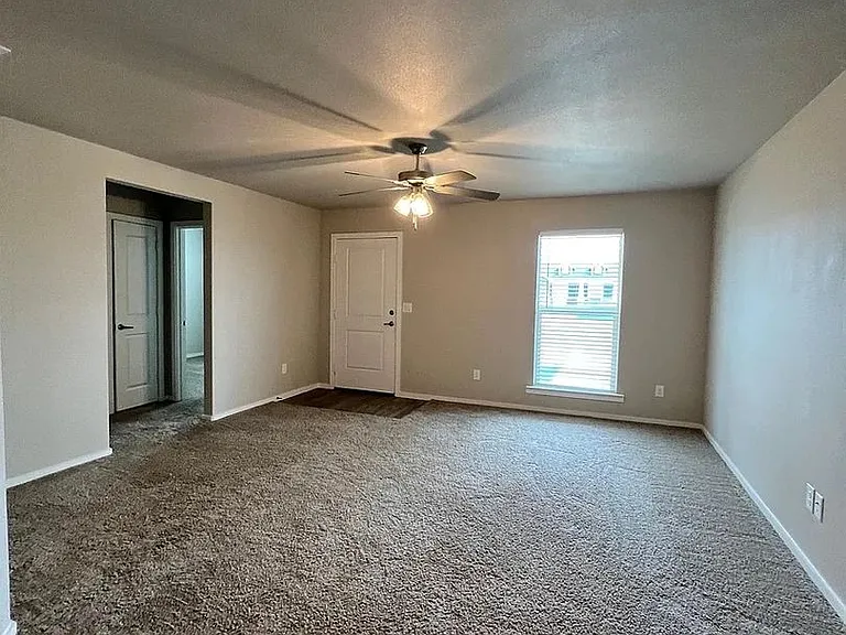 9705 Trenton Ave — Photo 2