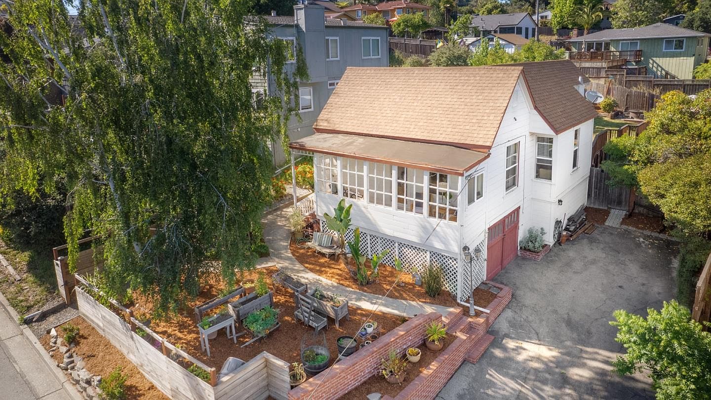 145 Lee St Santa Cruz CA 95060 Zillow