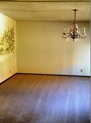 4th image of 10687 Dormar Ct