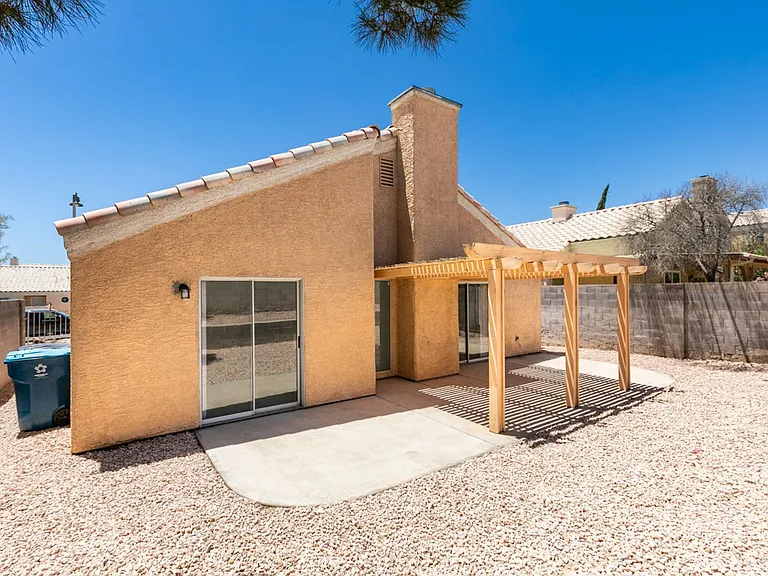 8664 Buttercreek Way — Photo 39