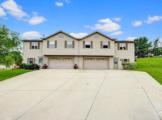 1222 White Sands Ct, West Bend, WI 53090