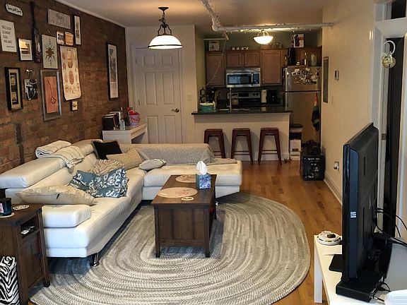 4th image of 4 Sheridan Ave #2C