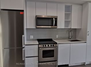 251 Manitoba St #620, Toronto, ON M8Y 0C7