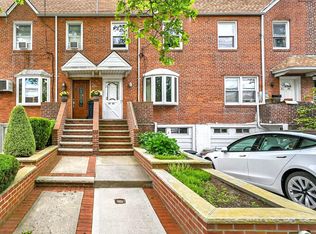 2122 150th St, Whitestone, NY 11357