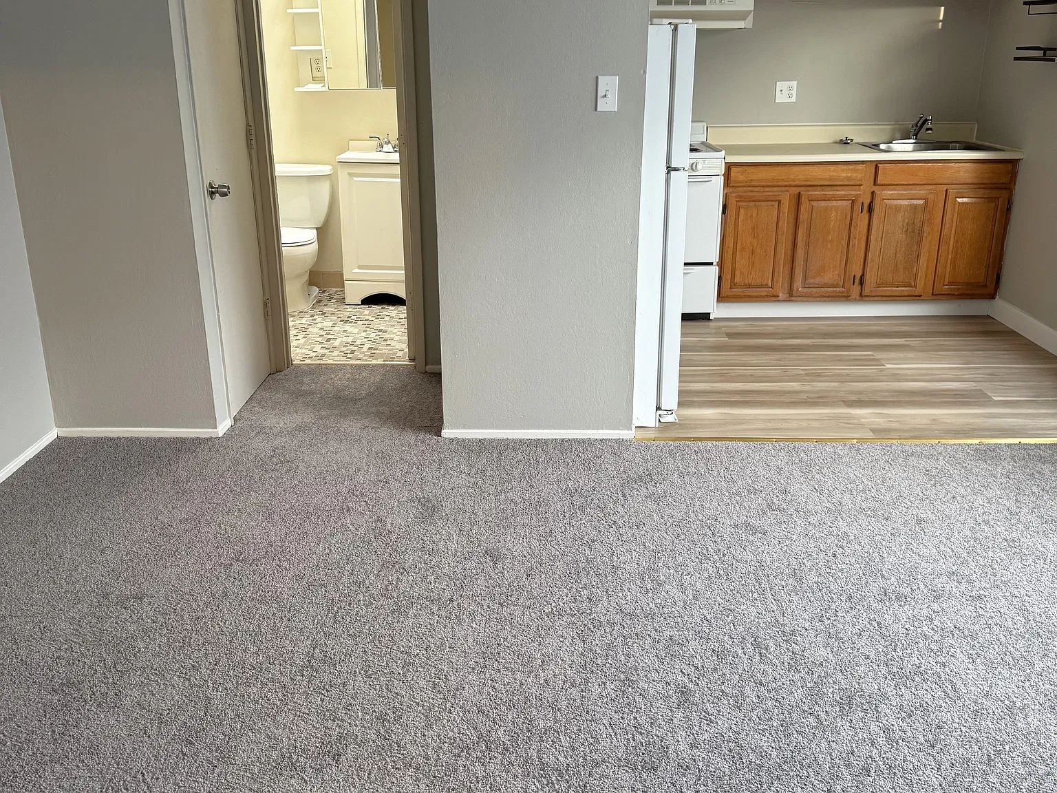 1 bed, $3,000 — Photo 2