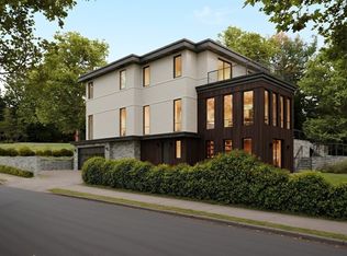 30 Dorr Rd, Newton, MA 02458