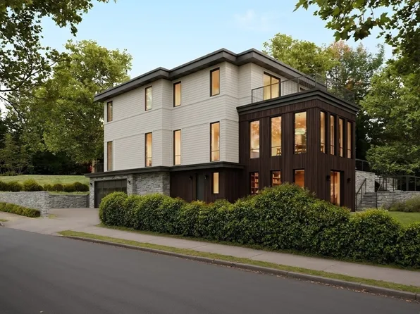 30 Dorr Rd, Newton, MA 02458