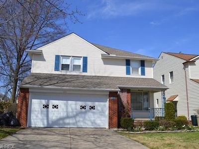 2462 Claver Rd, University Heights, OH, 44118
