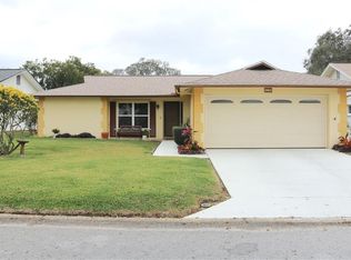 8230 Lora Del Rio Dr, Port Richey, FL 34668