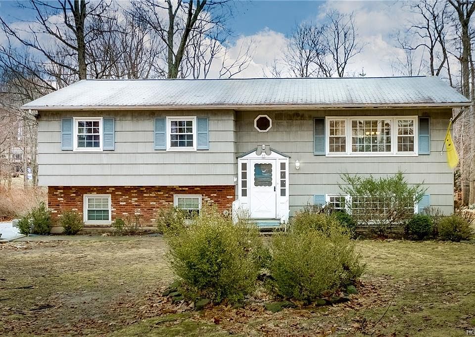 1st image of 11 Hidden Glen Ln