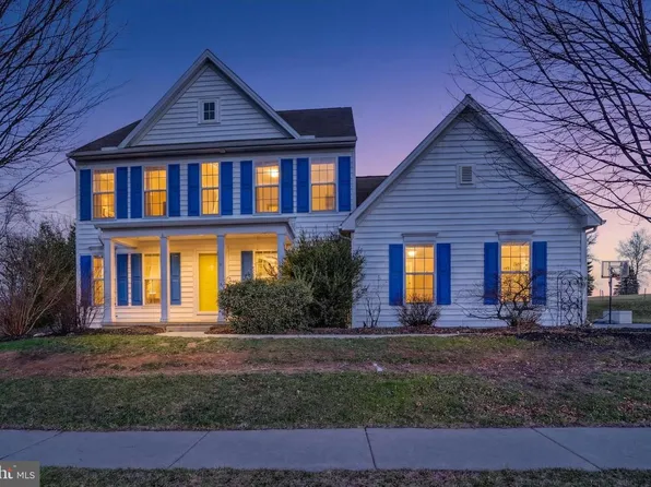 942 Kavanagh Cir, Red Lion, PA 17356