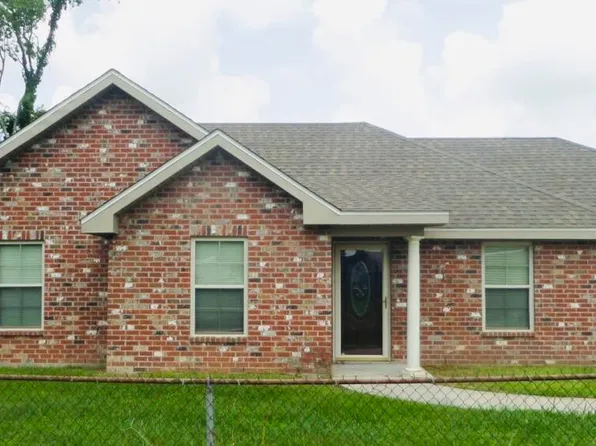 112 Palm Ln, Labadieville, LA 70372