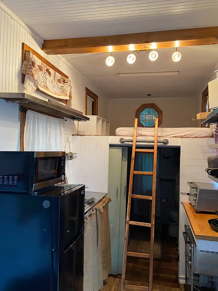 1 bed, 175 sqft, $1,075 — Photo 4