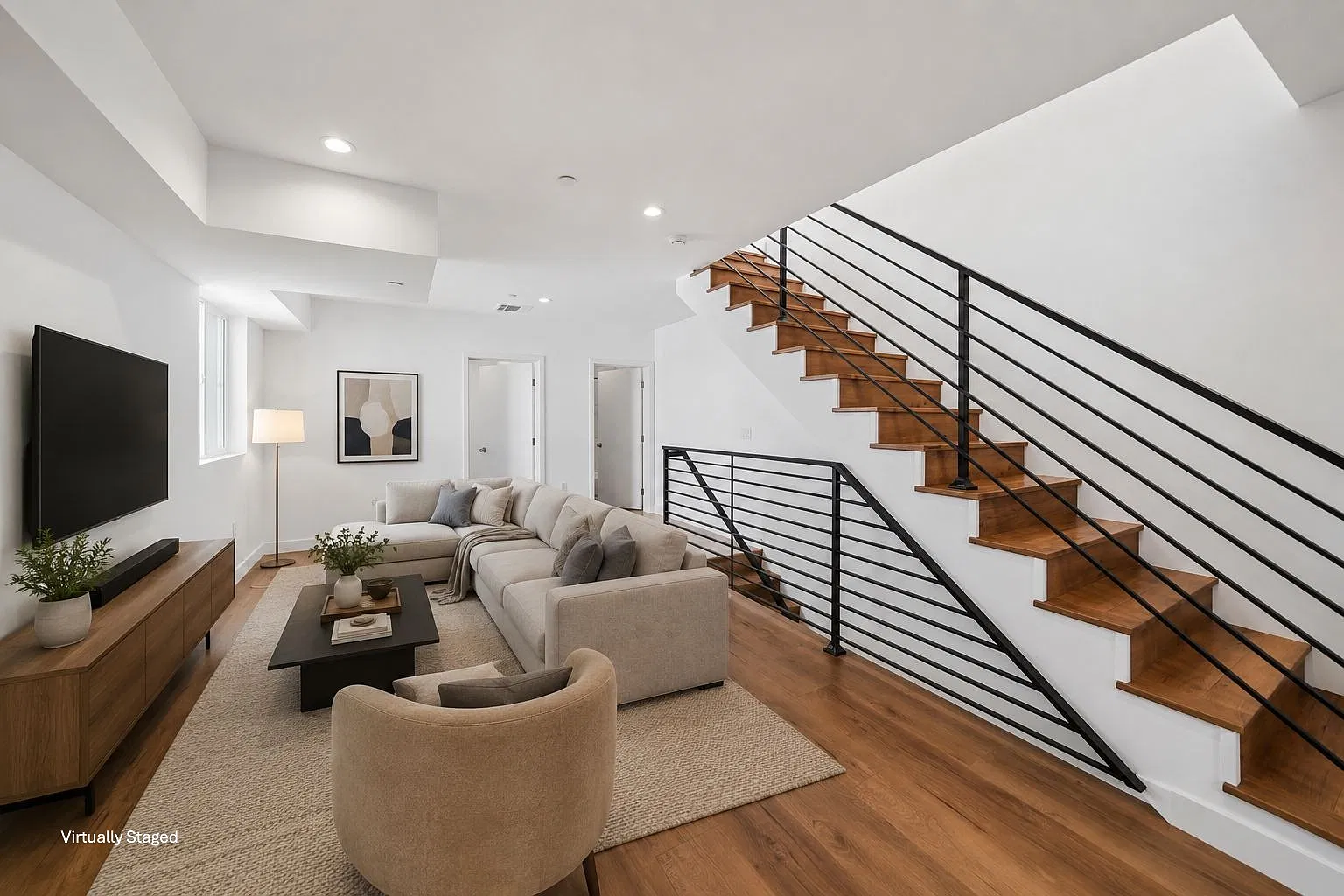 6334 Beck — Photo 1