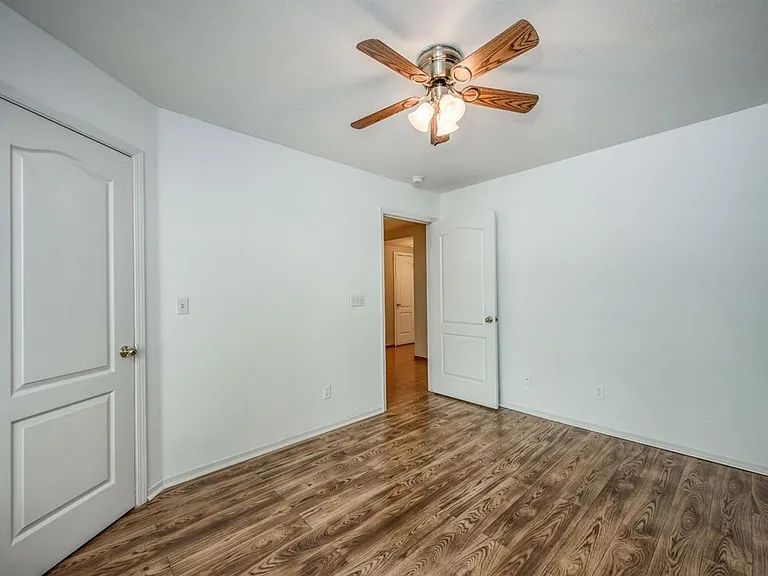 2559 Dennis Ave — Photo 15