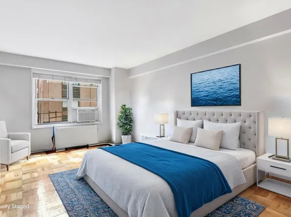 136 East 56th Street 8H image 2 of 5