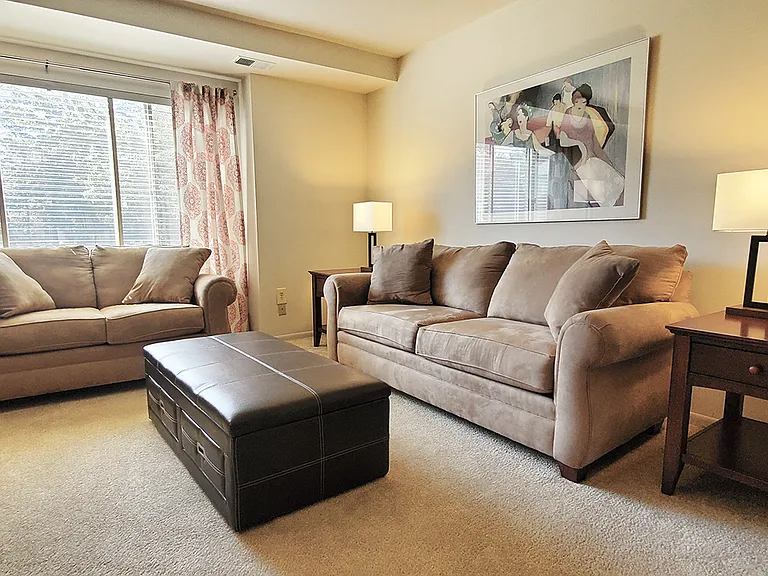 Windbrooke Apartments — Photo 1