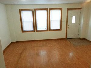 4th image of 3301 W Hutchinson St