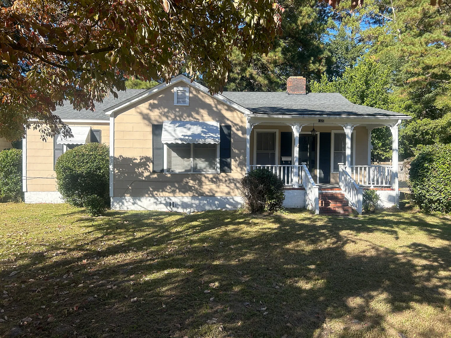 3 bed, 1145 sqft, $1,450 — Photo 1