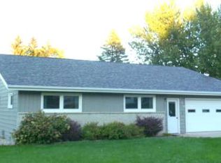 775 Highland Rd, Windom, MN 56101