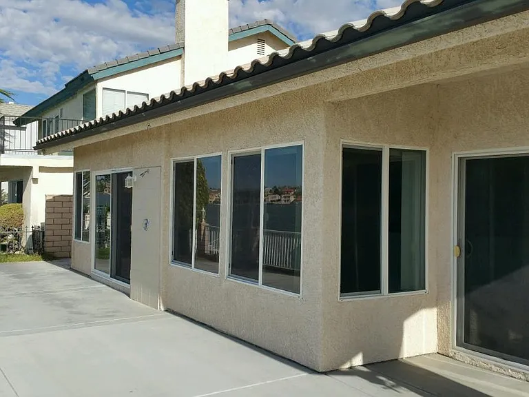 Harbor Dr — Photo 4