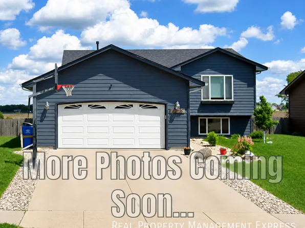 3920 S Stanford Ave, Sioux Falls, SD 57106