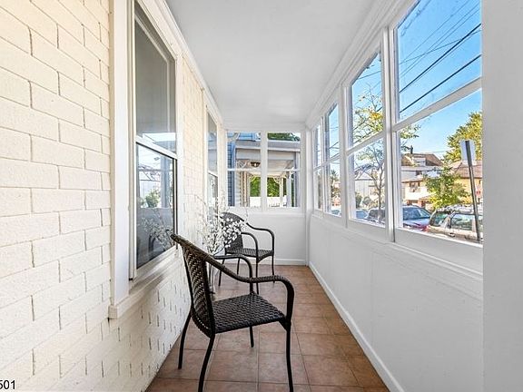 4th image of 138 Watchung Ave