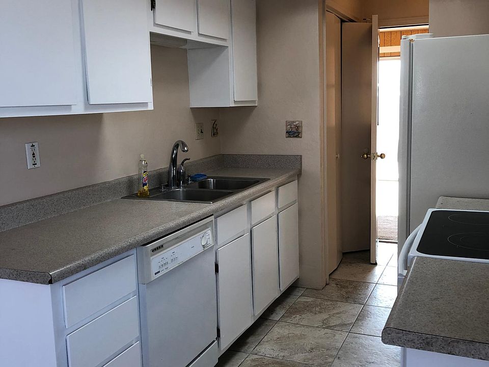 2nd image of 333 W Camino Del Sonador