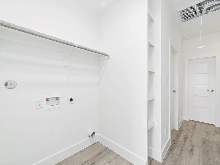 11924 N Hoa Sen Cir — Photo 14