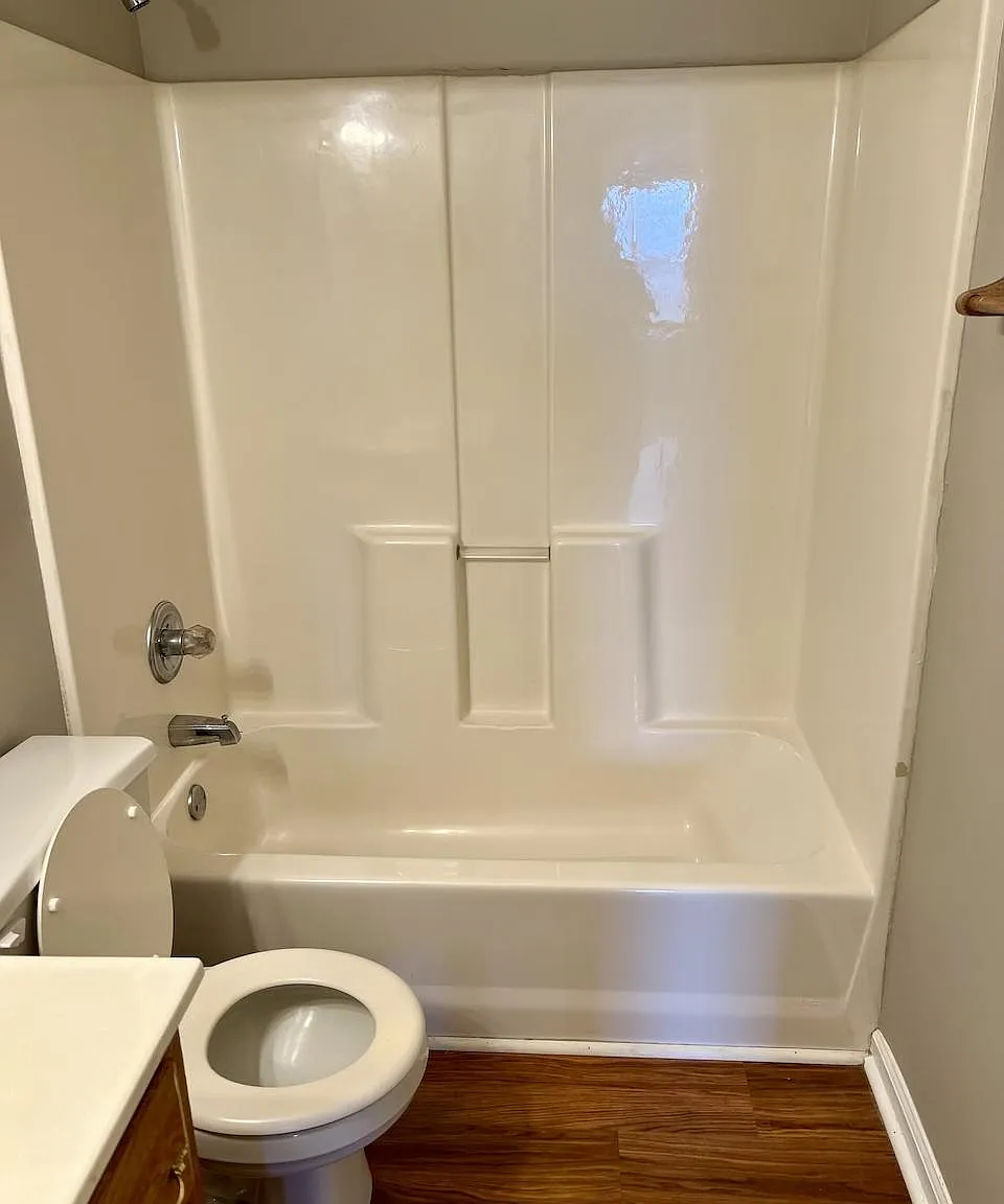 3 bed, 1300 sqft, $1,250 — Photo 4