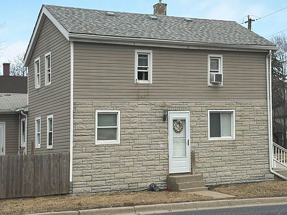 3rd image of 214 E Margaret St