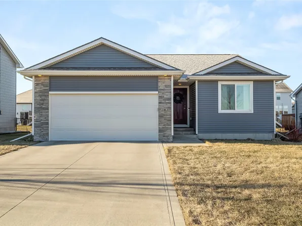 282 NW Lexington Dr, Waukee, IA 50263