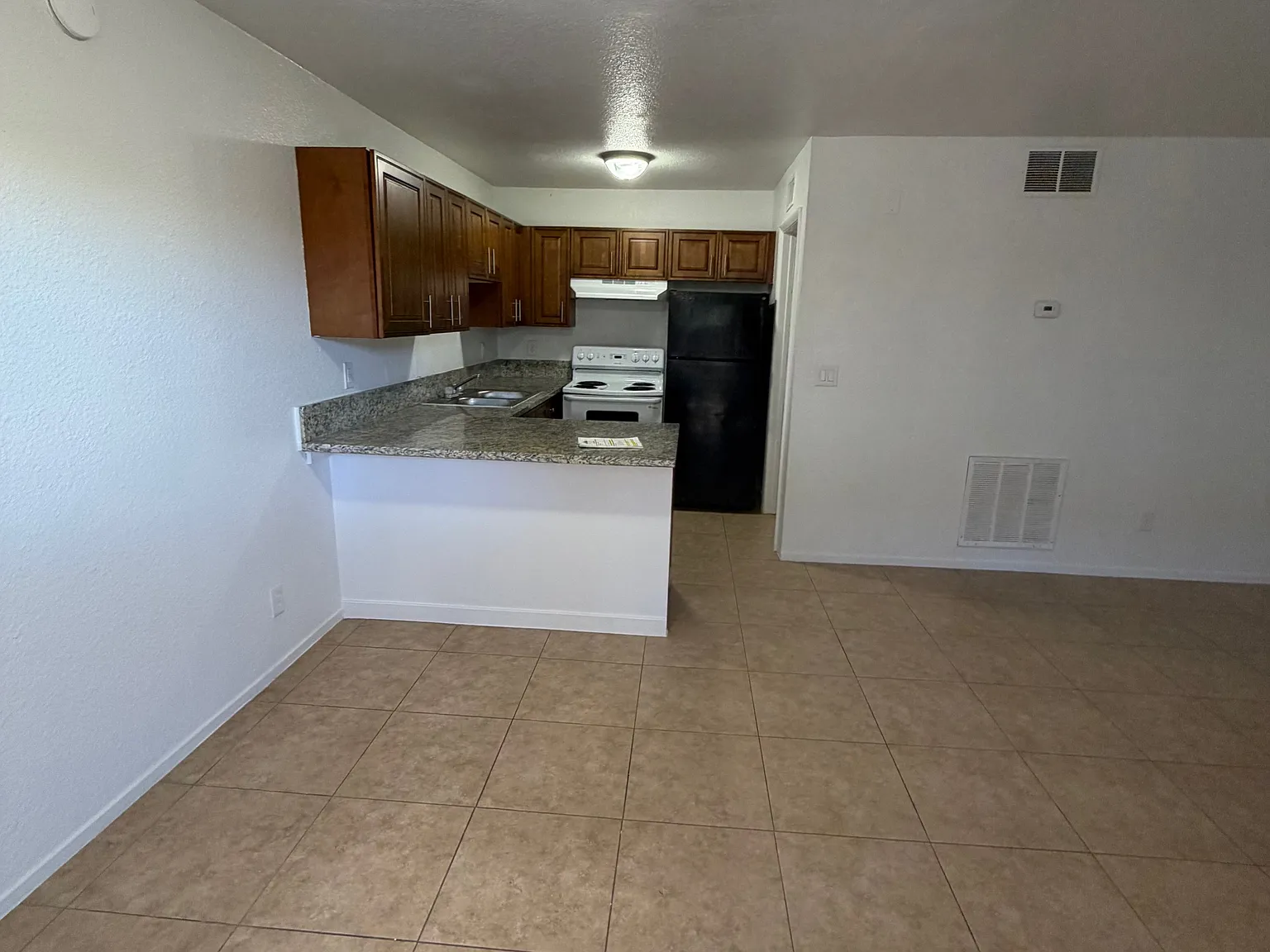 1 bed, 550 sqft, $959 — Photo 4